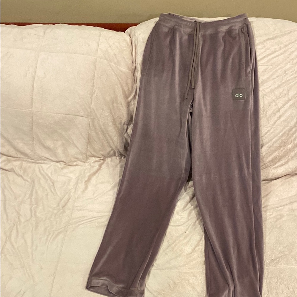 ALO Yoga Gray velvet soft Sweatpants with Elastic Waistband